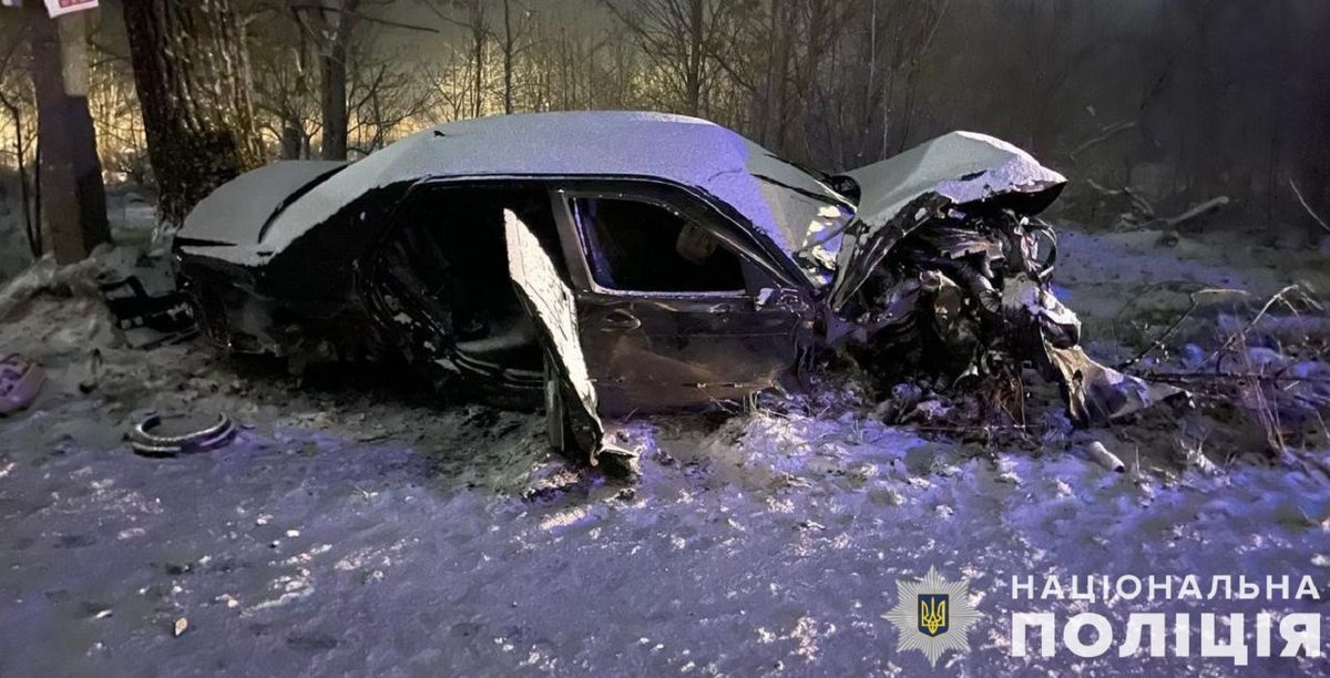 У Новому Роздолі п'яний 21-річний водій вчинив ДТП з двома постраждалими 