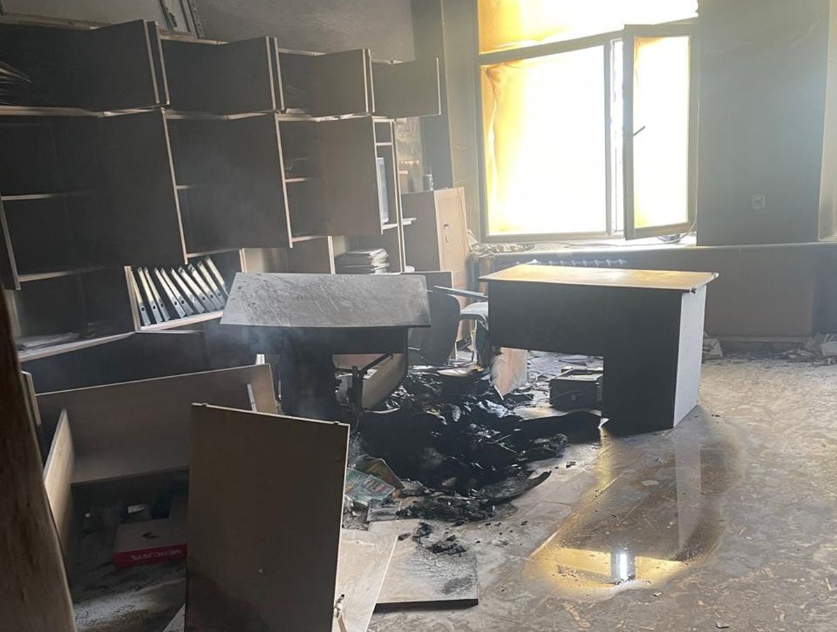 Буковинець проник вночі в школу і підпалив кабінет директора