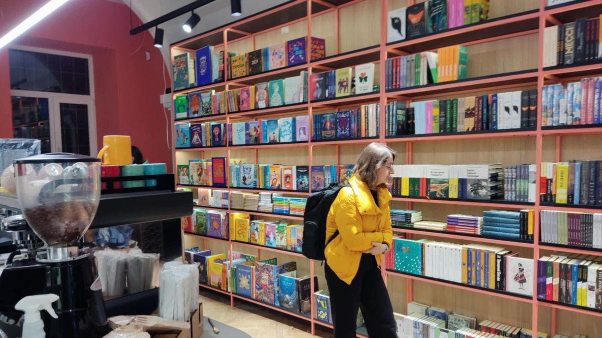 «Видавництво Старого Лева» відкрило книгарню-кав'ярню у Копичинцях на Тернопільщині 