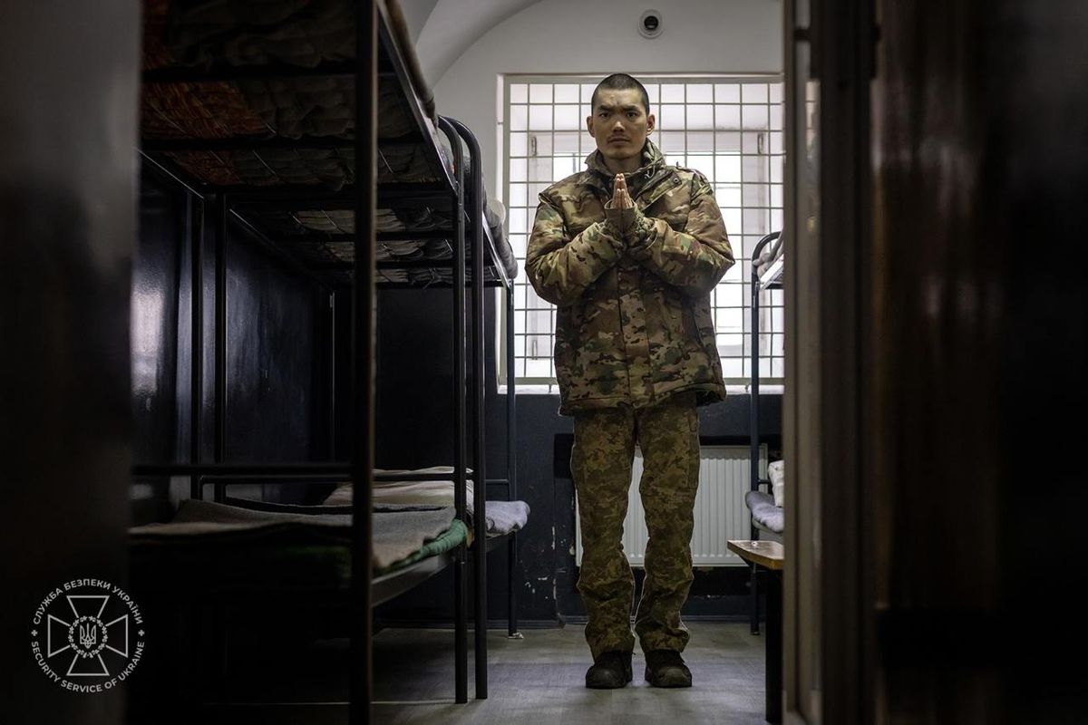 СБУ провела перші допити військовополонених з Китаю, які воювали за Росію