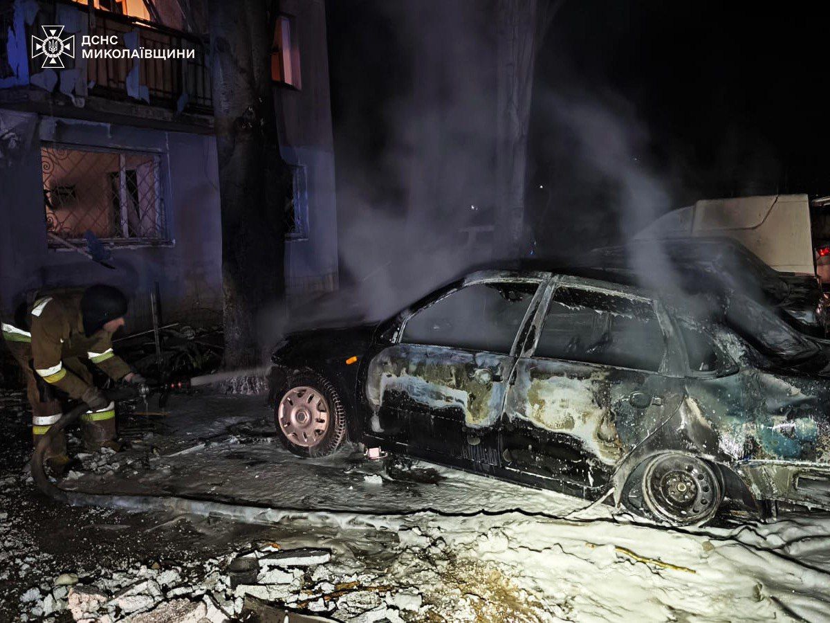 Окупанти вночі атакували дронами Миколаїв, десяток постраждалих