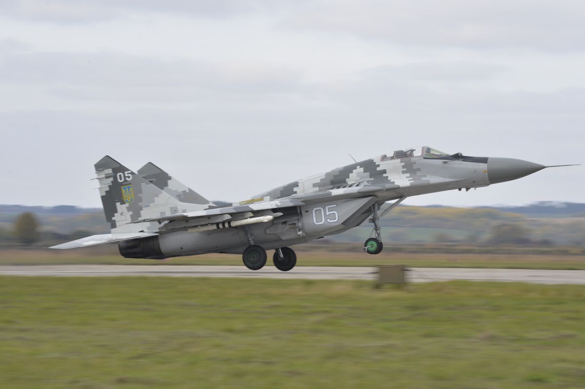 На Херсонщині український винищувач МіГ-29 знищив ротний командний пункт росіян