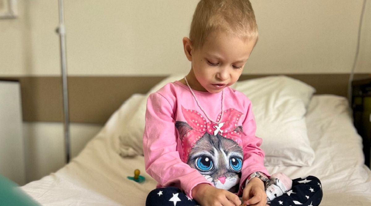 Нейрохірурги Львова успішно видалили трирічній дівчинці пухлину, яку вважали неоперабельною