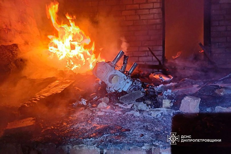 Наслідки російської атаки у Дніпрі та області. Фото: ДСНС