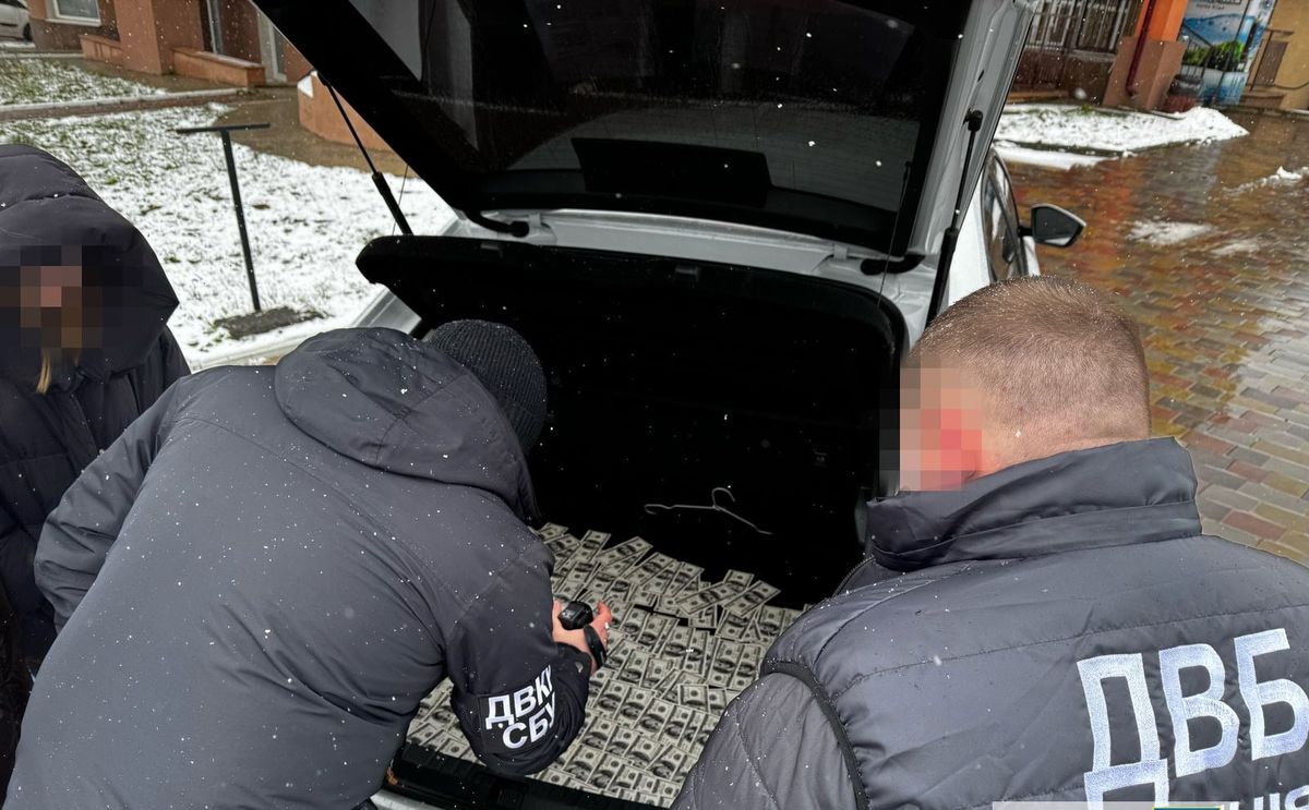Викладач тернопільського училища за 17 тис. доларів оформляв відстрочки для ухилянтів
