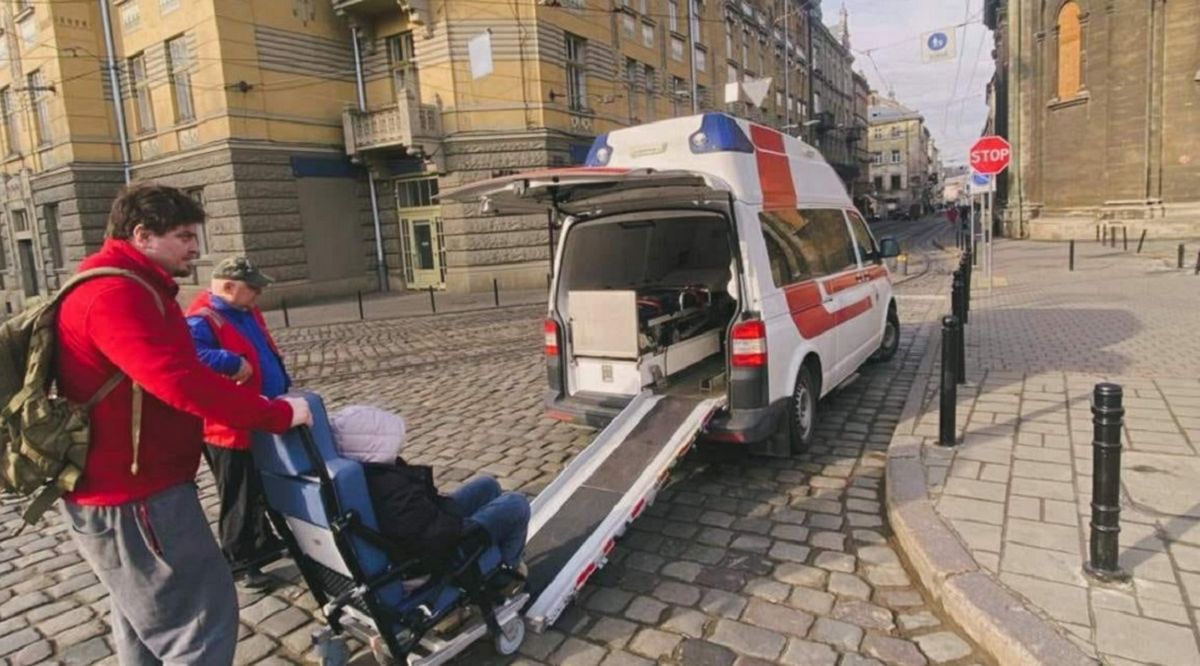 У Львові запрацювало безкоштовне соціальне медичне таксі