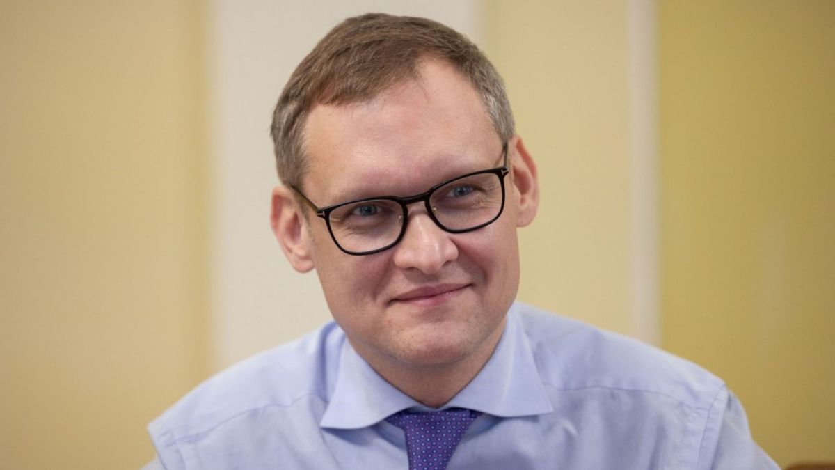 Ексзаступнику голови Офісу президента Андрію Смирнову повідомили про підозру в хабарництві