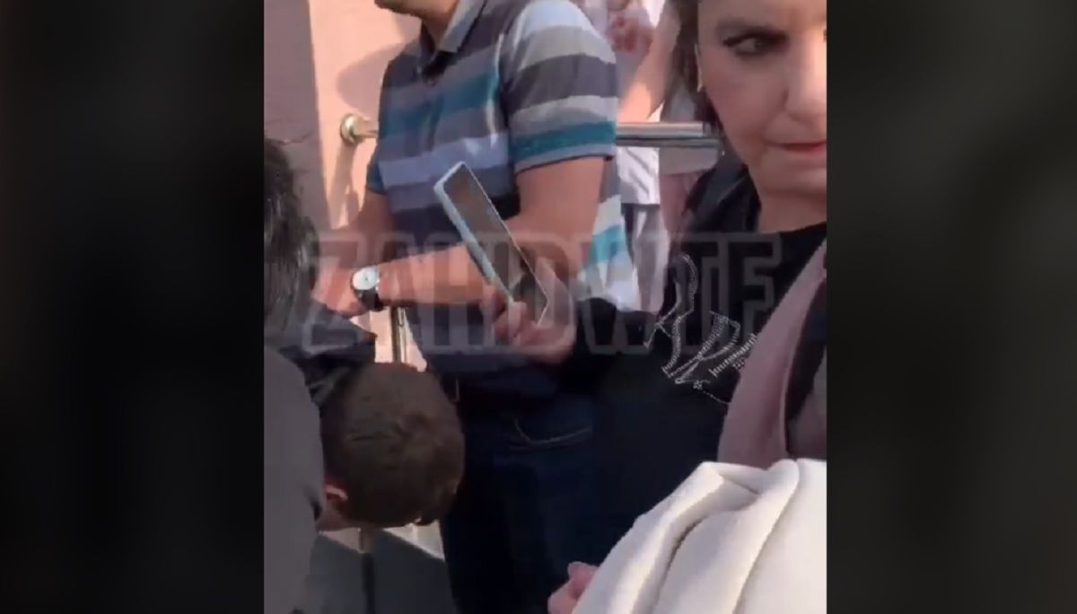 Поліцейські прокоментували силове затримання перехожого на Сихові у Львові