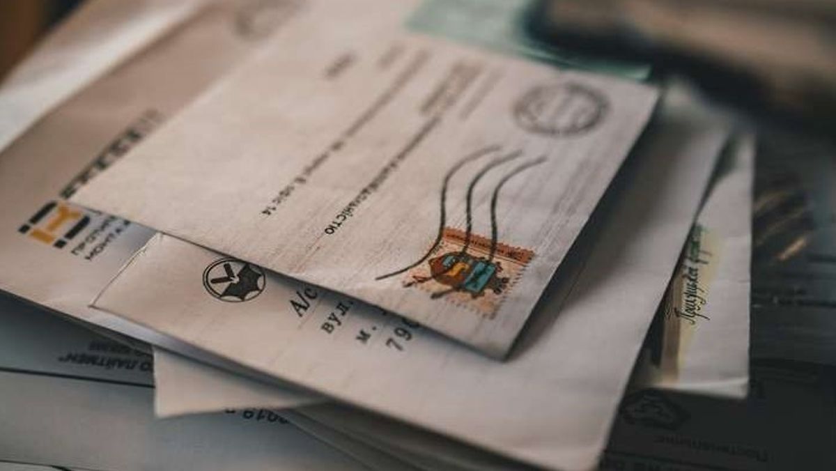 Ужгородська міськрада виділила 1,6 млн грн на поштові марки для податкової Закарпаття
