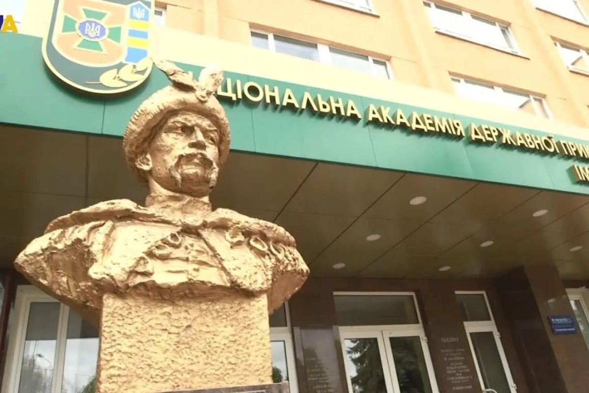 В академії прикордонної служби в Хмельницькому виявили тіло 20-річного курсанта