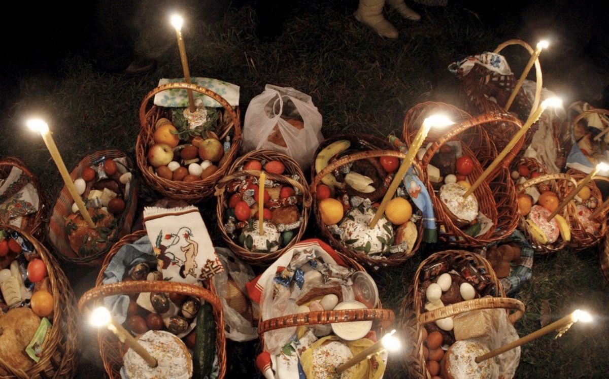 Освячення кошика, писанки, трапеза: основні традиції Великодня в Україні