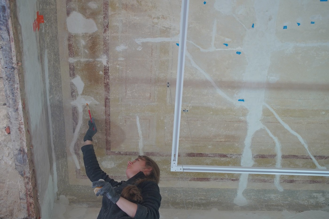 Реставрація розписів на стелі. Фото Анни Ютченко