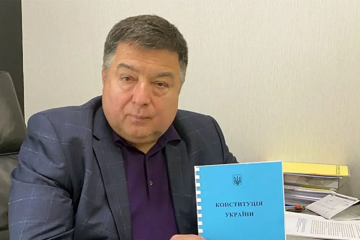 Ексголові Конституційного суду Тупицькому анулювали український паспорт