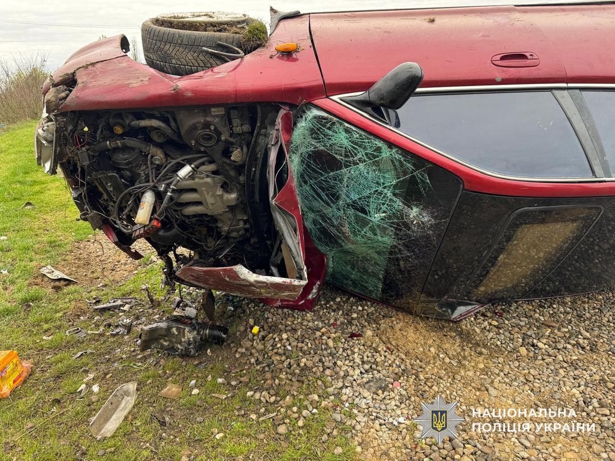 Внаслідок ДТП на Закарпатті загинув 62-річний водій Mazda