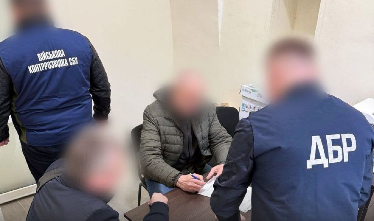 Заступника командира викрили на незаконній виплаті 5 млн грн бійцям з Львівщини