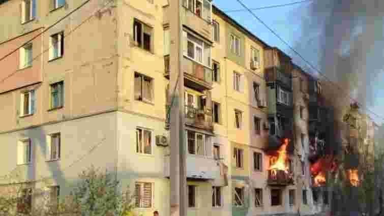 У Павлограді внаслідок атаки спалахнула багатоповерхівка, є загиблі