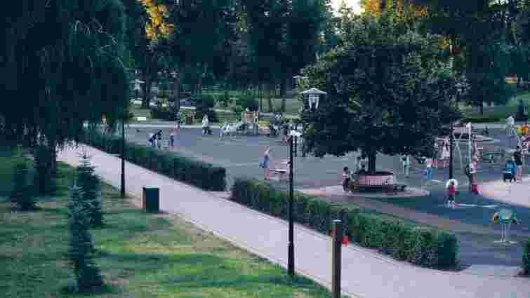 Чи будуть додаткові вихідні на 1 травня: скільки відпочиватимуть українці 
