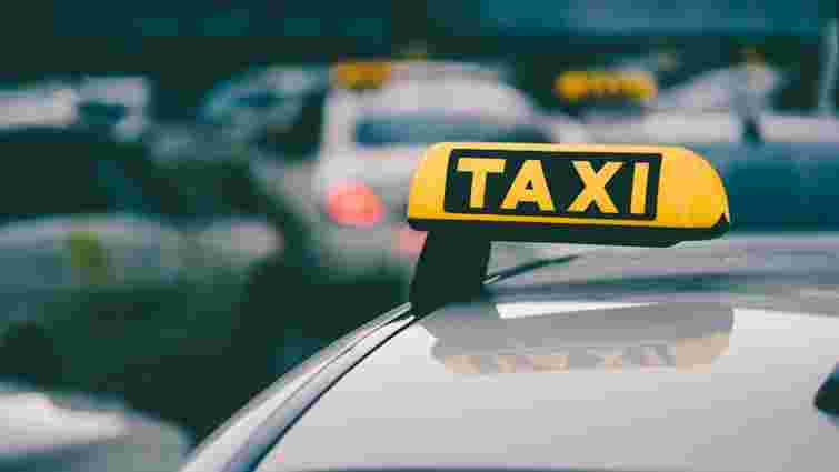 Таксист з Тернополя отримав 5 років тюрми за спробу зґвалтування неповнолітньої пасажирки