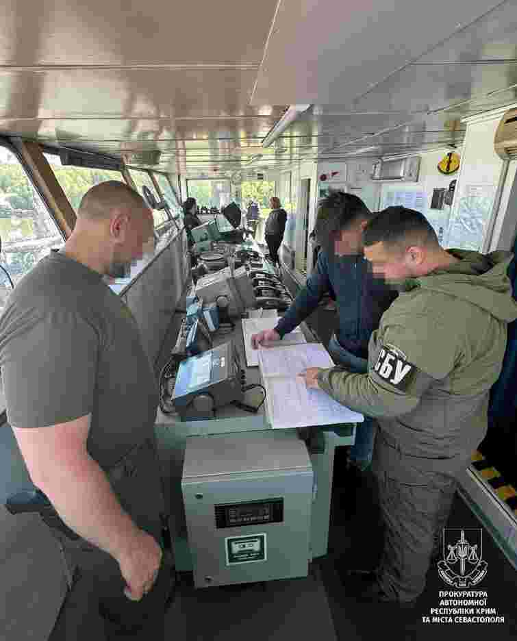 У Чорному морі затримали судно за вивіз українського зерна з окупованого Криму