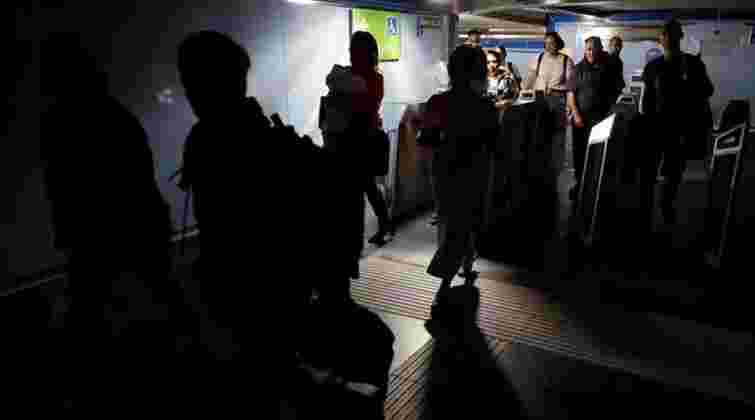 В Іспанії та Португалії стались масштабні відключення електроенергії