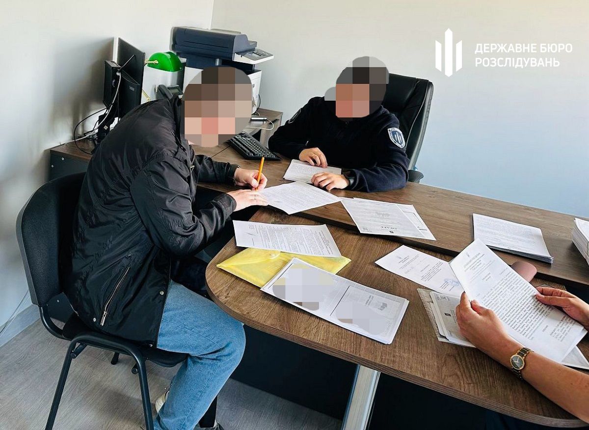 ДБР викрило посадовця ТЦК, який змінював дані в системі «Оберіг»