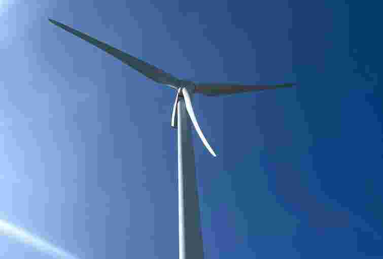 Неподалік Зборова встановили дві нові турбіни вітроелектростанції