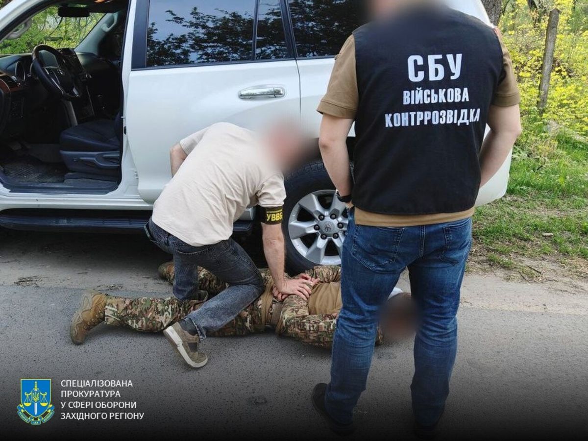 Правоохоронця з Волині викрили на контрабанді сигарет безпілотниками до Польщі