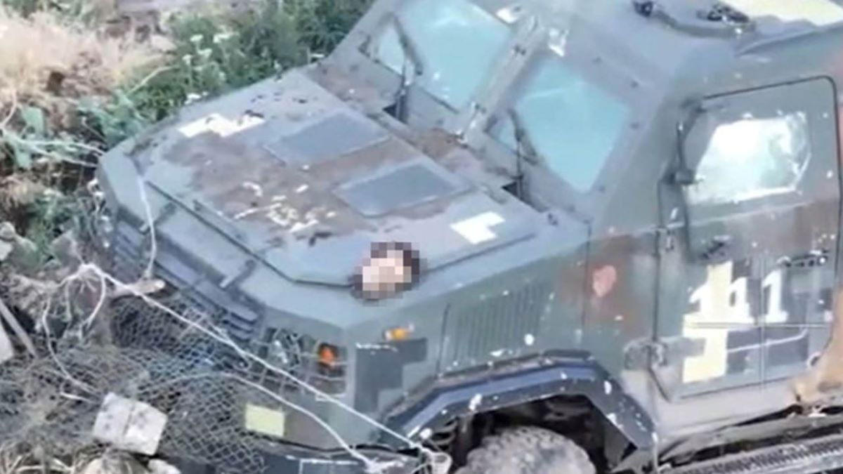 СБУ встановила дані росіян, які віддали наказ відрізати голову полоненому воїну ЗСУ