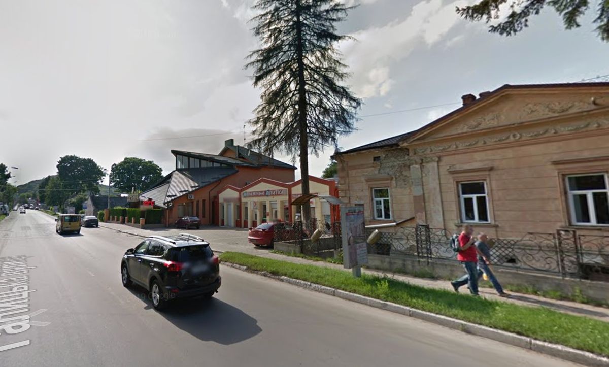 Львівська місьрада не змогла відсудити в ексрегіонала приміщення у Винниках
