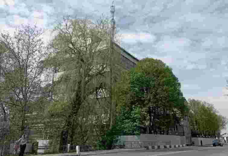 На спиртзаводі поблизу Чернівців стався вибух, один працівник помер