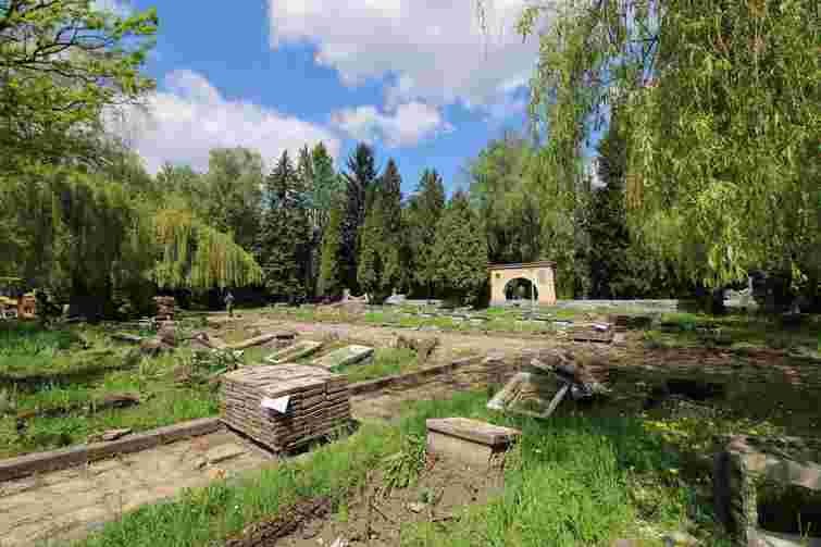 Частина поховань на Пагорбі Слави у Львові не відповідає розміщенню могильних плит