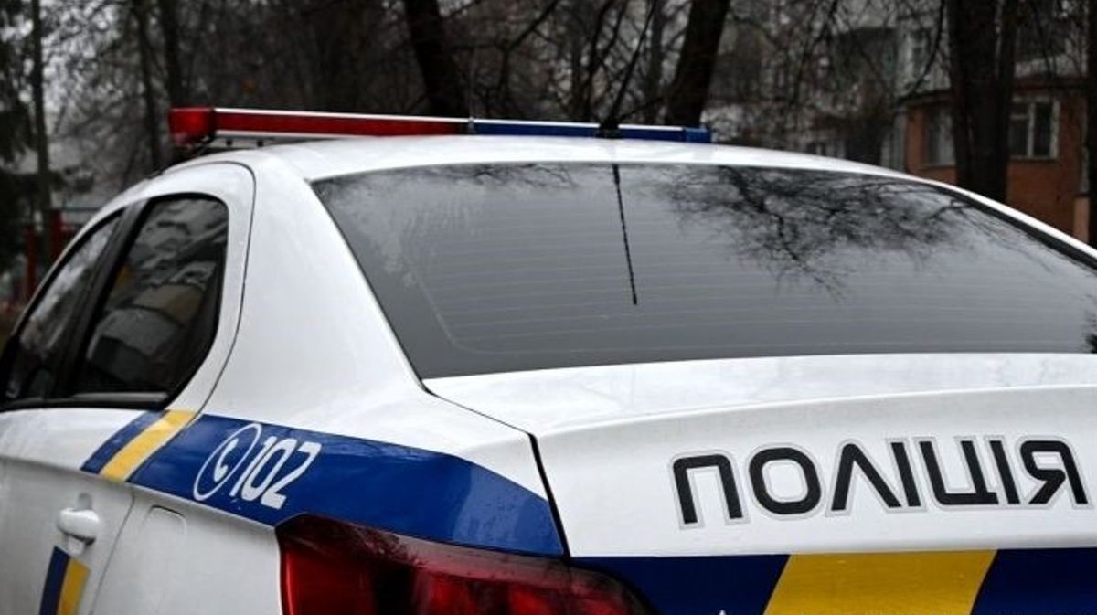 Закарпатець два тижні тримав 68-річну дружину на ланцюгу
