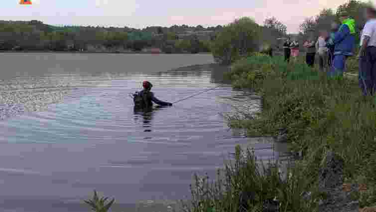 В озері на Івано-Франківщині потонув 10-річний хлопчик