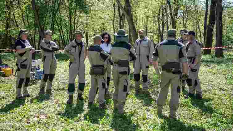 У Мінкульті розповіли про знахідки під час ексгумації у селі Пужники на Тернопільщині