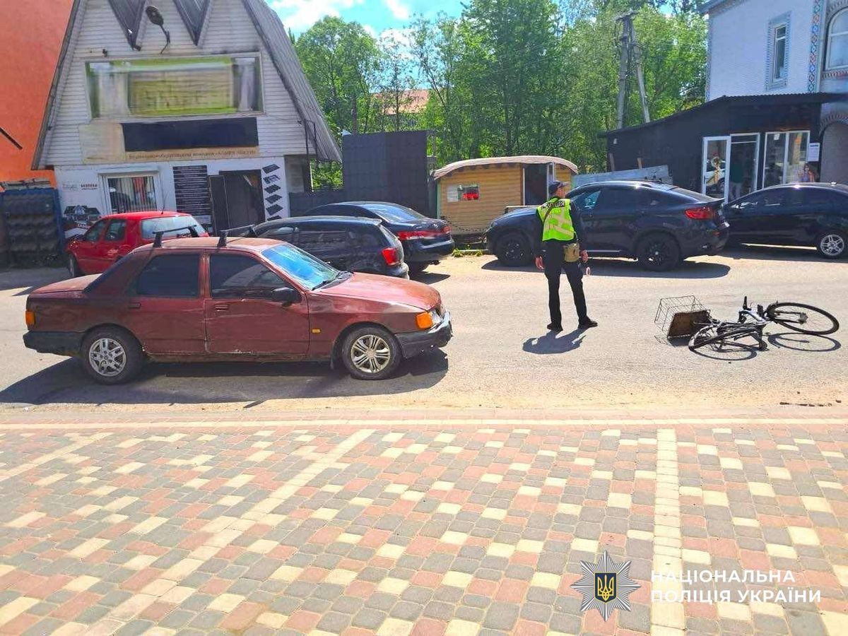 На Прикарпатті водій Ford на смерть збив 75-річного велосипедиста