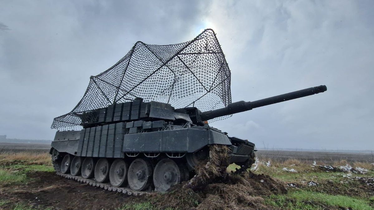 Бойові підрозділи Нацгвардії отримали танки Leopard 