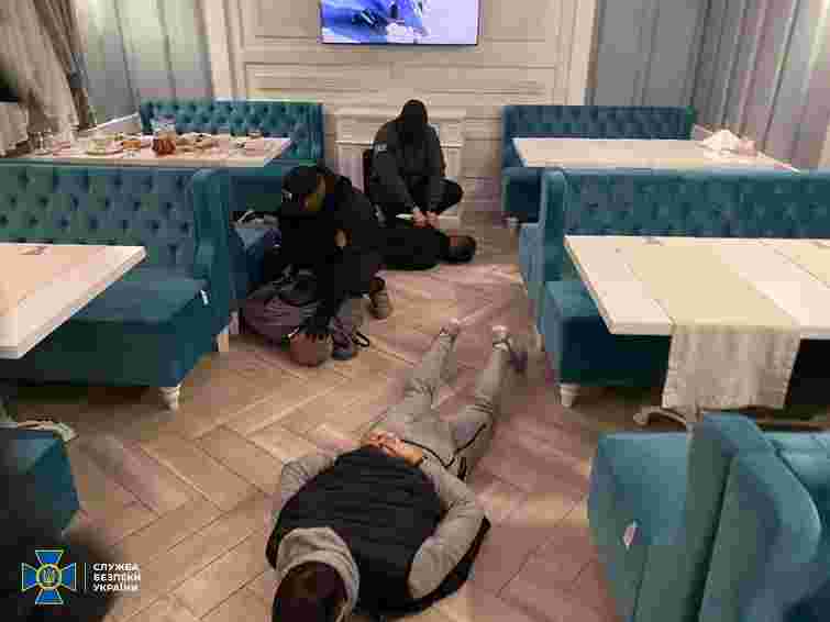 Троє закарпатців уникли покарання за підкуп мешканців села на виборах 2020 року