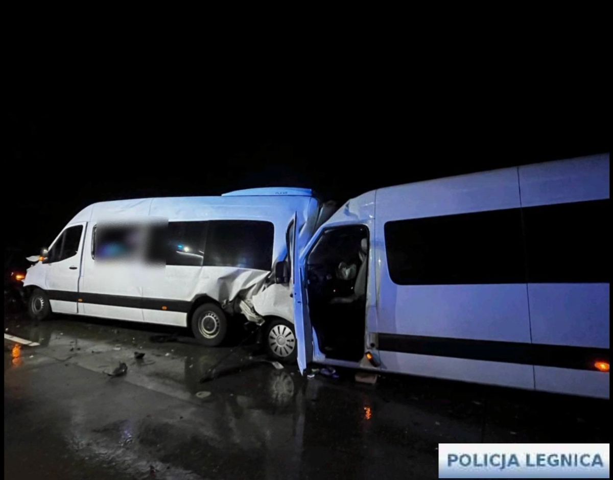 У Польщі українець спричинив зіткнення п'ятьох авто, у ДТП постраждали 19 людей