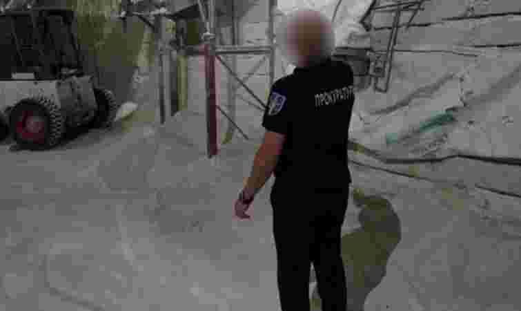 На Буковині під прикриттям ремонту бомбосховища видобували вапняк