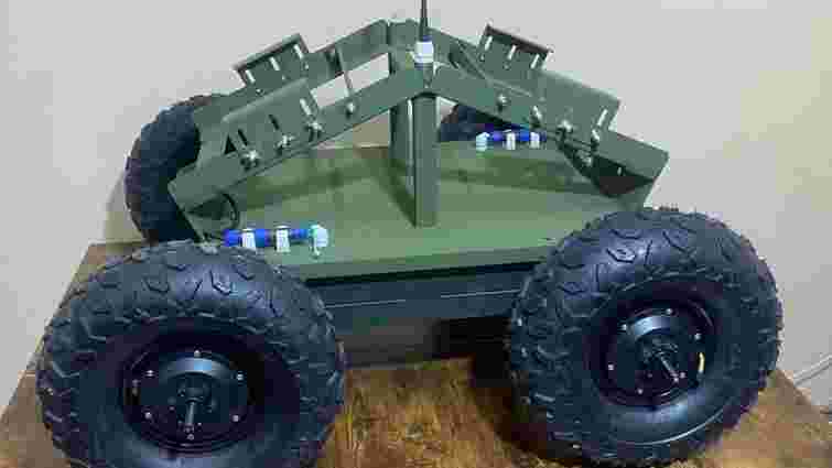 На озброєнні у ЗСУ з'явився наземний робот українських інженерів