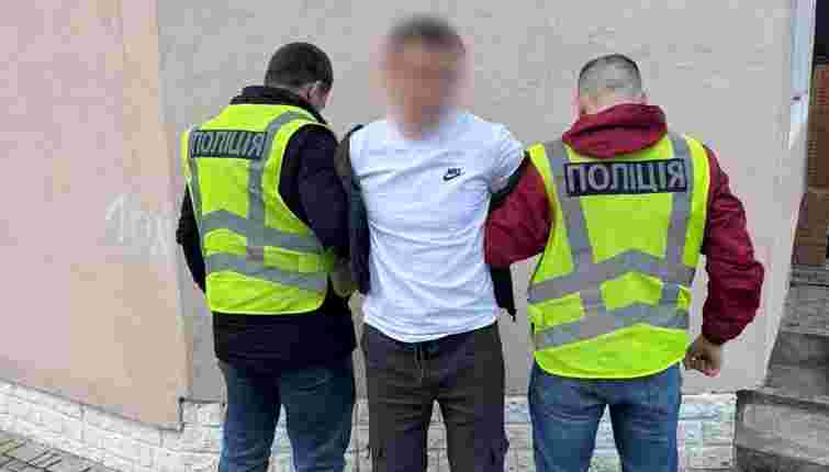 Житель Кременця за 14 тис. доларів допомагав ухилянтам отримувати відстрочку від війська