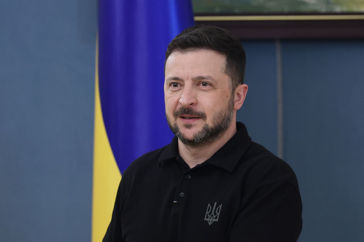 Рівень довіри українців до Володимира Зеленського зріс до 74%