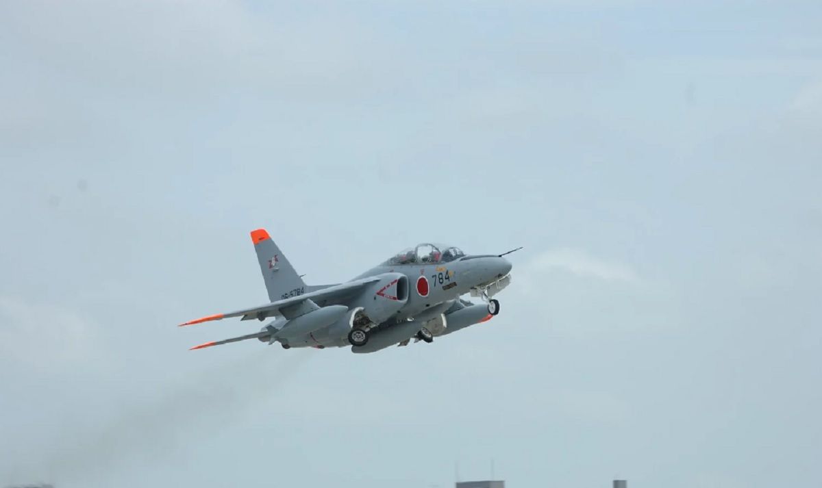 У Японії у ставок впав навчальний літак T-4 Сил самооборони 