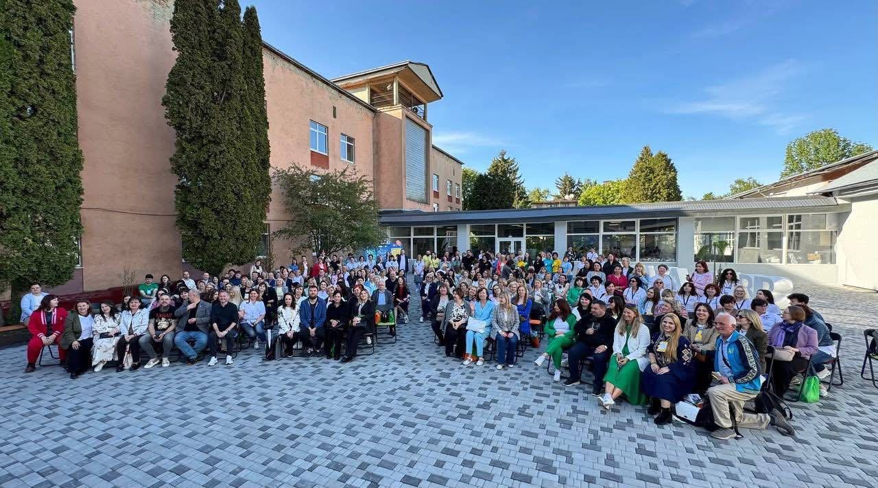 Львівські освітяни під час конференції EdCamp