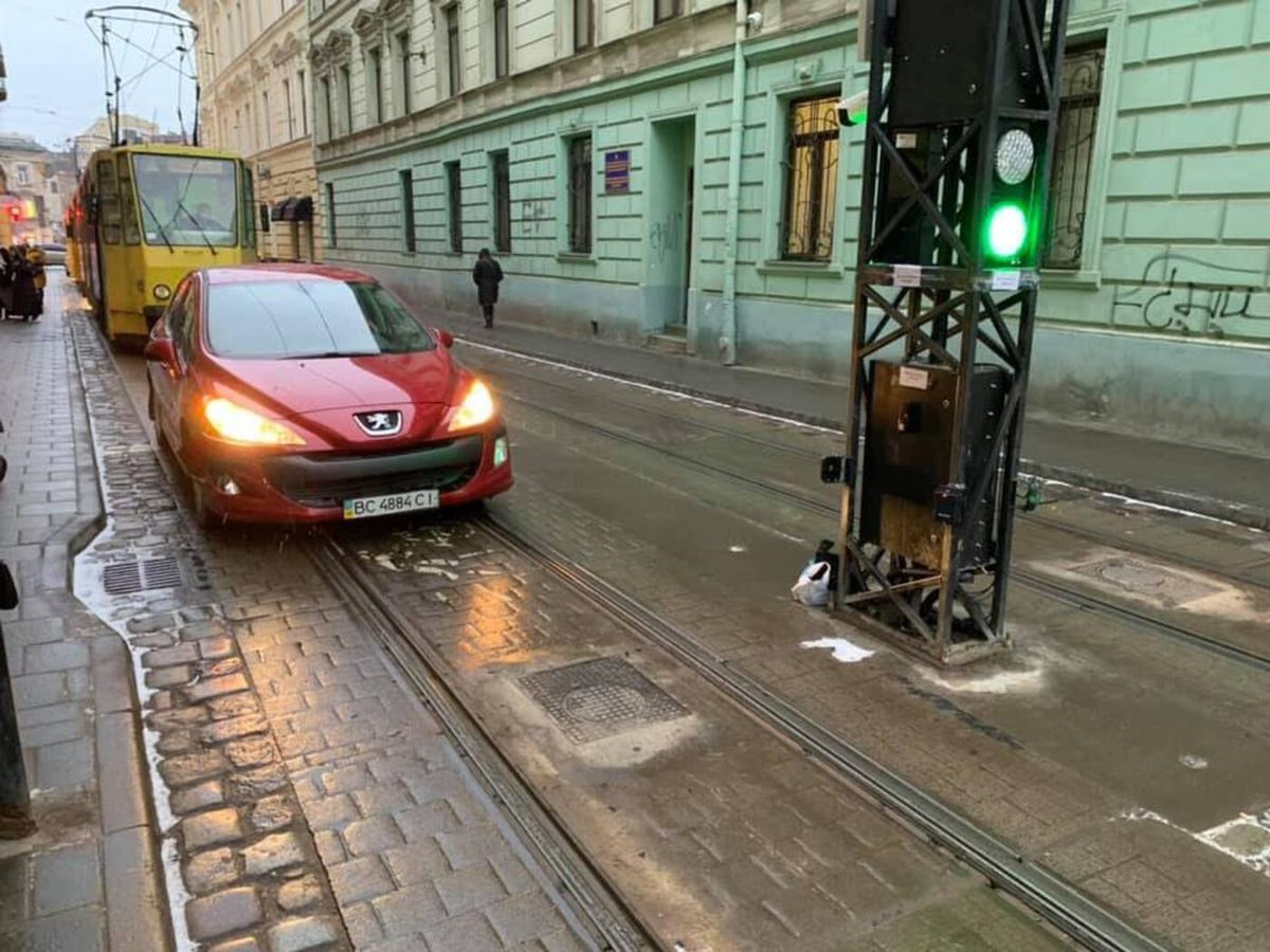 У Львові змінили правила в’їзду в пішохідну зону