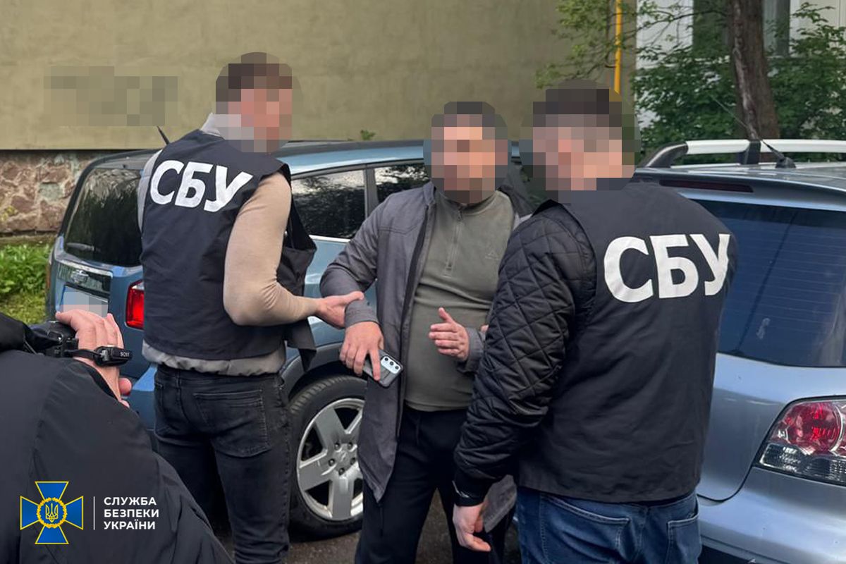 На Прикарпатті посадовець ДПСУ торгував інформацією із закритих баз даних