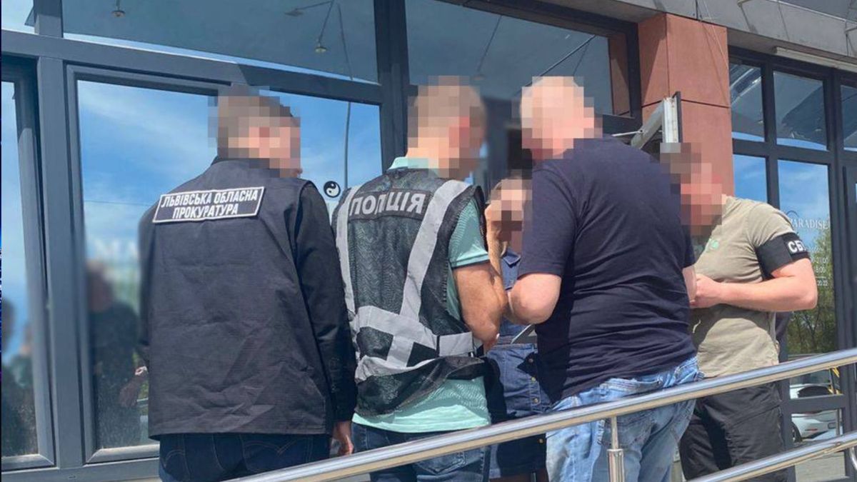 Львів'янин за 12 тис. доларів обіцяв військовому уникнути служби