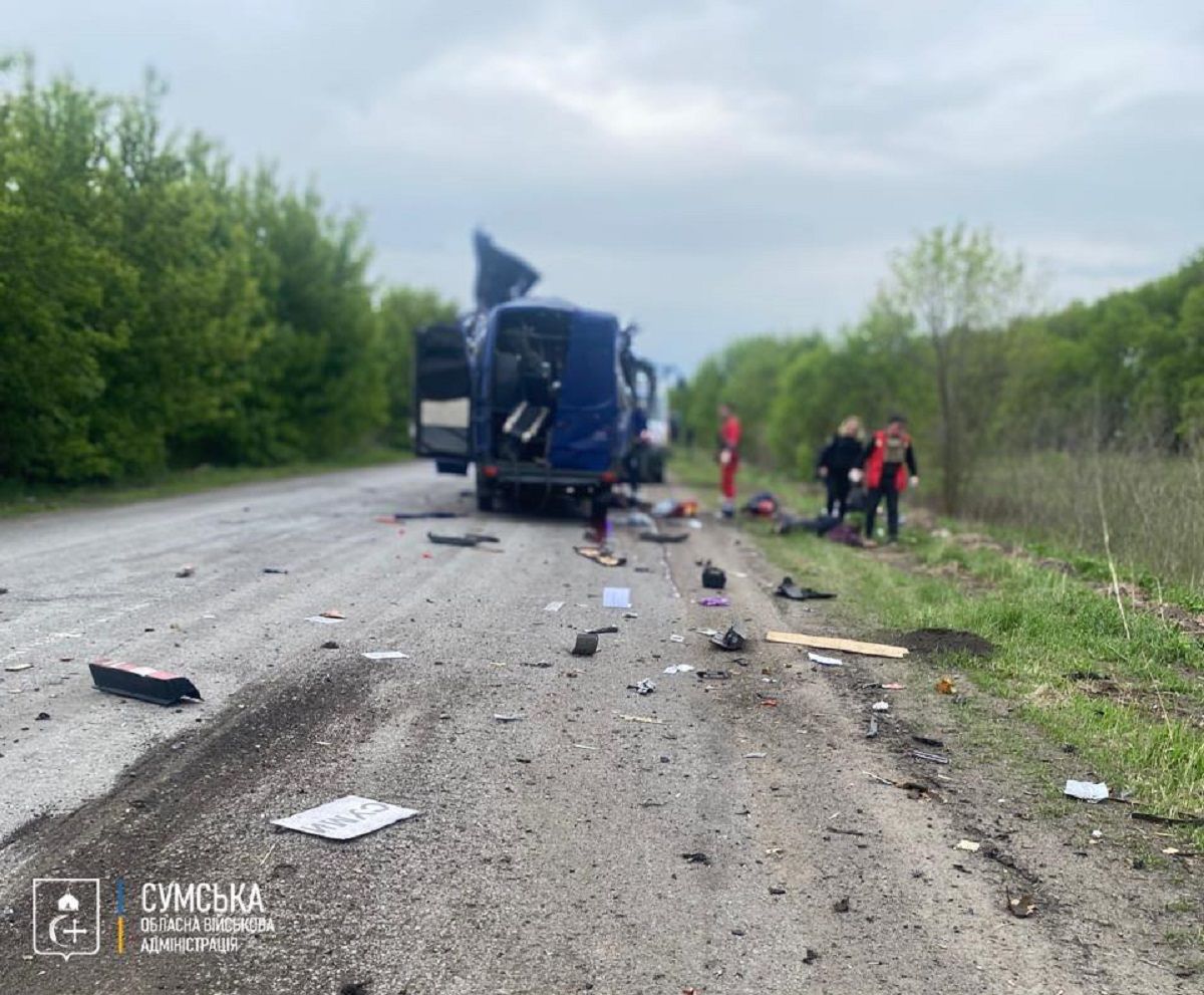 На Сумщині росіяни атакували рейсовий автобус, 9 загиблих