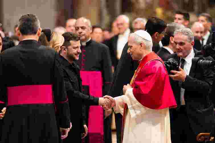 Папа Римський Лев XIV зустрівся з Володимиром Зеленським