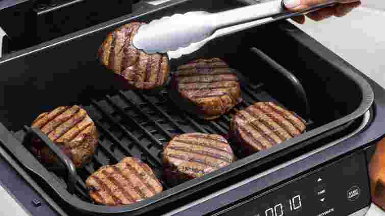 Аерогриль буде чистим довго: як ефективно позбутися жиру